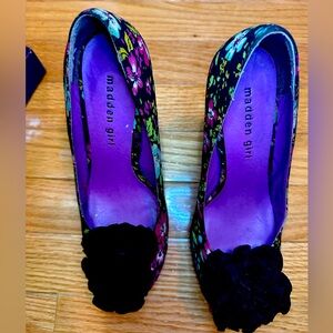 Madden Girl pumps